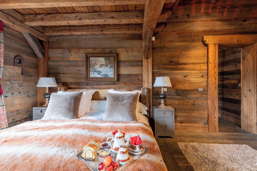Halet Druchka Magnificent At Meribel At The Hedge Of The Forest No Overlooked in Meribel Village, Courchevel