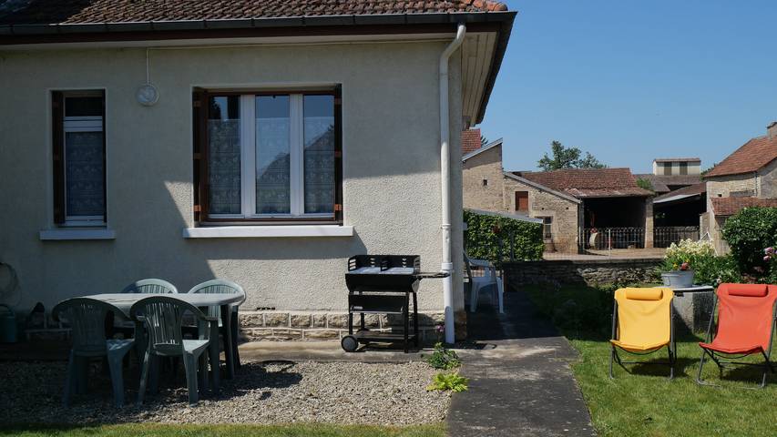 Gîte pour 4 personnes, avec Terrasse et Jardin