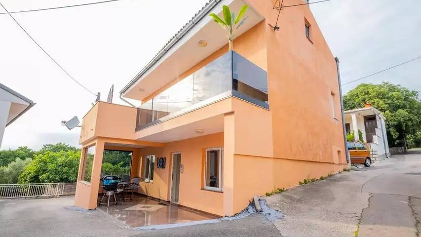 Location de vacances pour 9 personnes, avec terrasse à Novi Vinodolski - 3