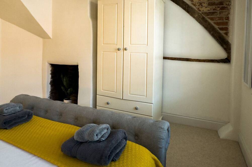 Entire apartment, The Old Surgery - Salisbury in Salisbury, Wiltshire