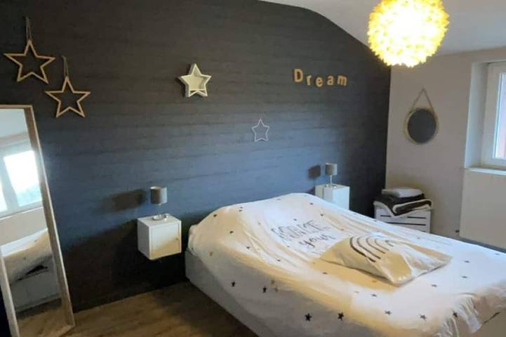 Chambre d’hôte pour 2 personnes, avec Jacuzzi et Jardin dans Haudainville