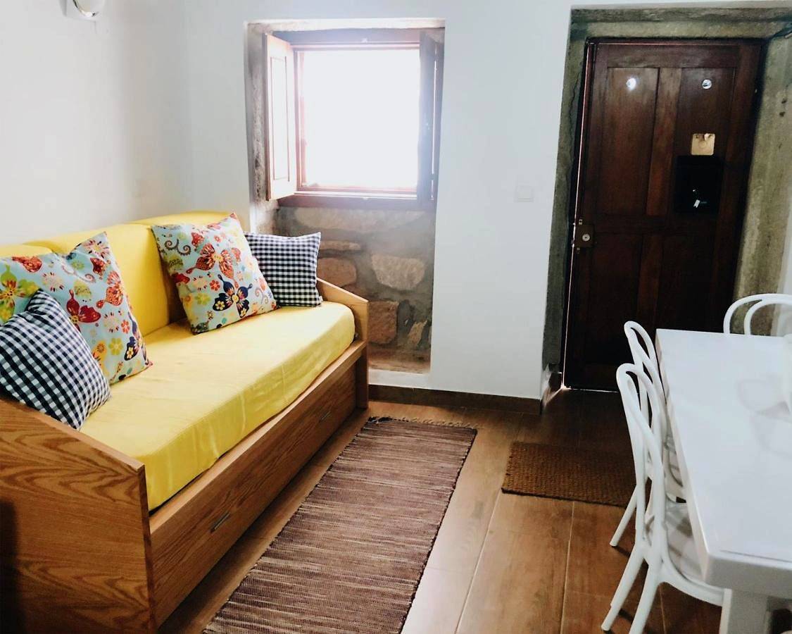Apartamento inteiro, One-Bedroom Apartment in Valença, Distrito de Viana do Castelo