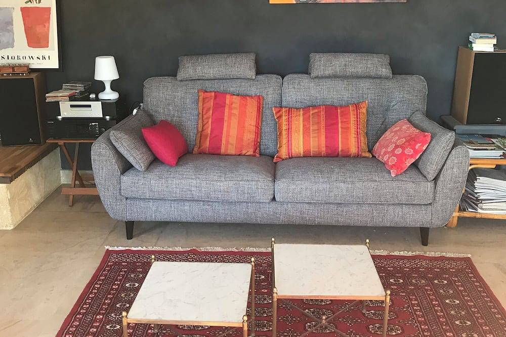 Villa With Pool Near Montpellier in Prades-le-Lez, Montpellier en omgeving