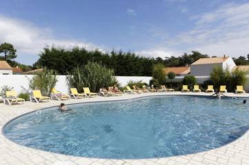 Camping für 4 Personen, mit Whirlpool und Kinderpool sowie Sauna in Poitou-Charentes