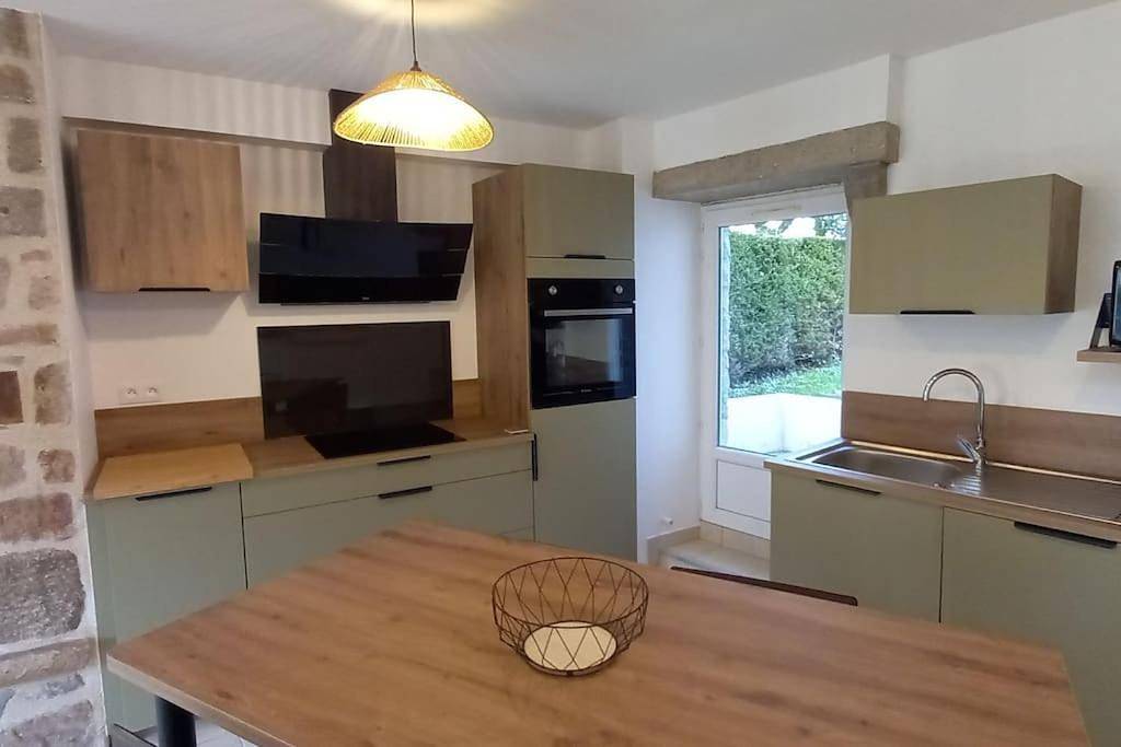 Two-Bedroom House in Dragey-Ronthon, Baie du Mont-Saint-Michel