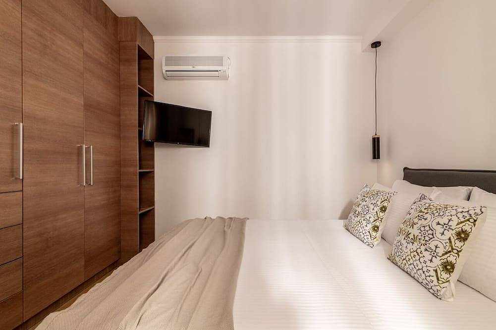 Modern Private Villa, 5 minutes from the beach! in Kalamaki, Zakynthos