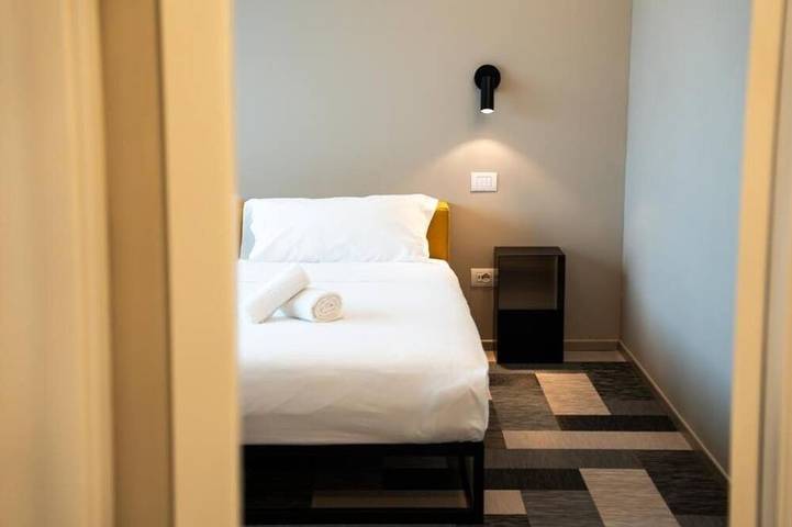 Entire apartment, Basalto Venice Mestre Apartments: 1 Bedroom Apartment in Mestre, Venice
