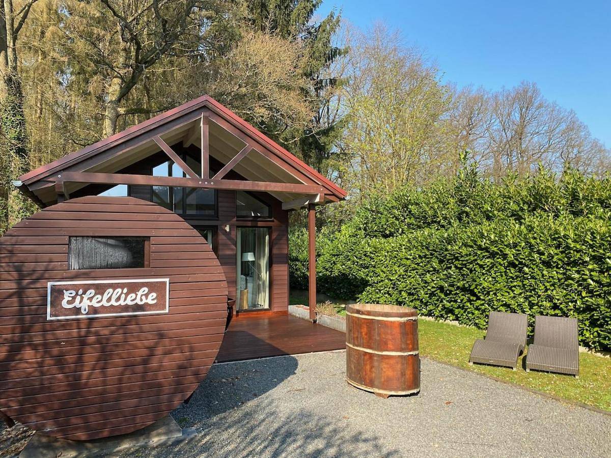 Chalet Eifelliebe with private sauna, fireplace and pure nature in Heimbach, Rureifel (Nordrhein-westfalen)