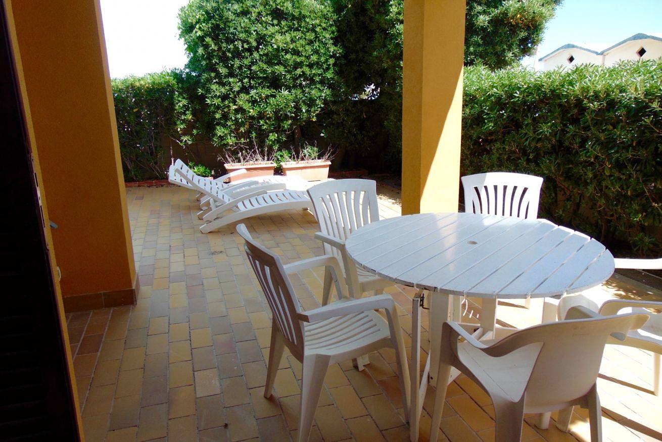 Entire apartment, M248 - Marcelli, small villa facing the sea in Marcelli, Riviera del Conero