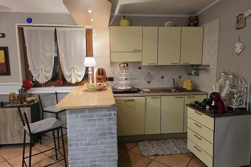 Kalòs Apartment – House with a garden and parking in Battipaglia in Battipaglia, Province de Salerne