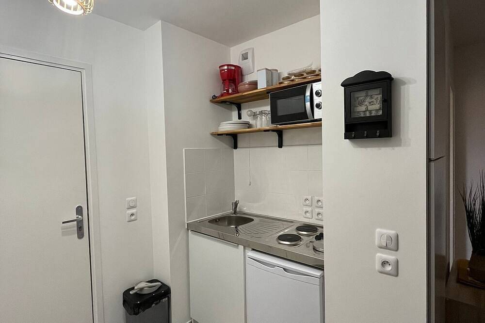 Apartamento entero, Cosy, Chic Studio 5Km From Paris (Noisy-Le-Sec) in Noisy-le-Sec, Sena-Saint Denis