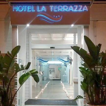 Hôtel pour 2 personnes, avec vue ainsi que jardin et piscine, animaux acceptés à Barletta - 3