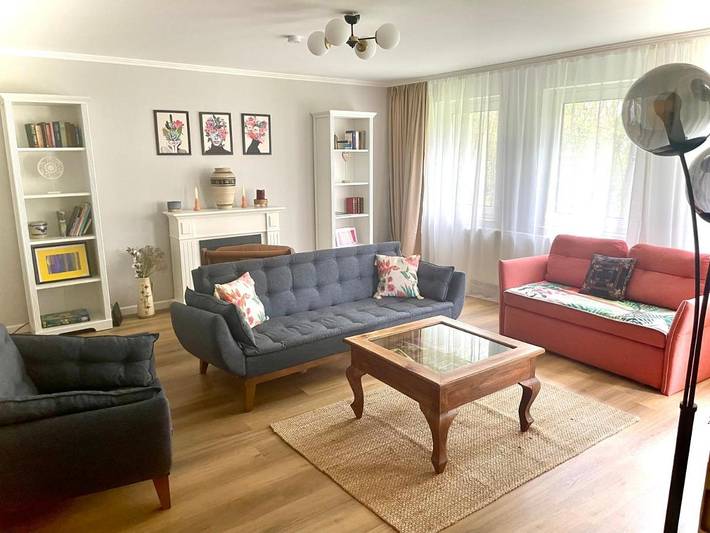 Ferienwohnung für 4 Personen, mit Whirlpool und Terrasse sowie Garten und Ausblick