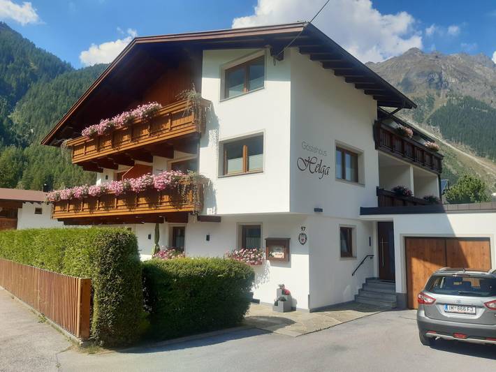 Ferienwohnung für 4 Personen, mit Balkon und Terrasse sowie Garten und Sauna in Huben - 2