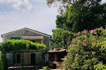 Gîte pour 5 personnes, avec balcon et jardin à Aigues-Vives