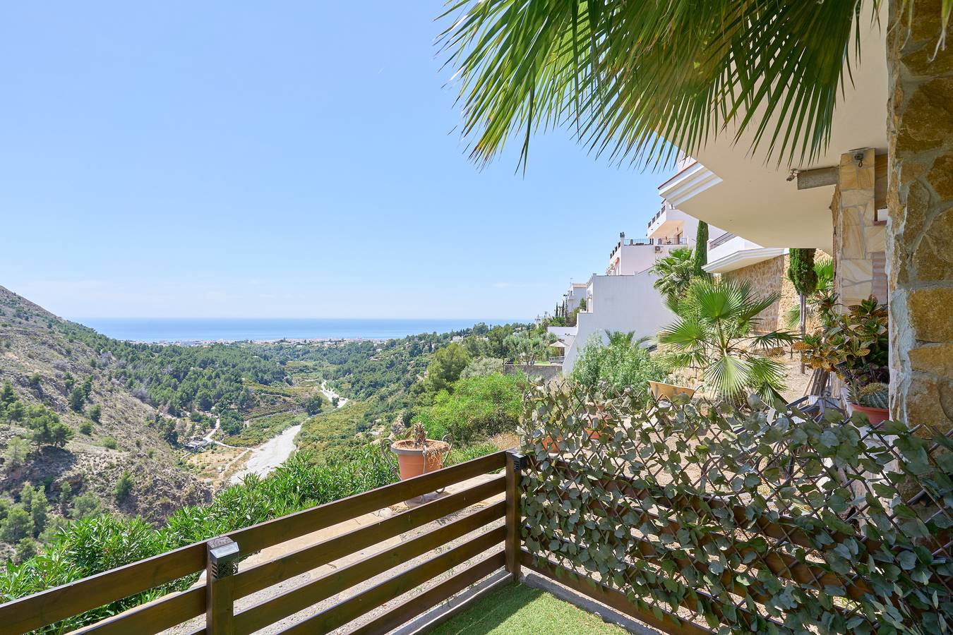 Holiday Home 'Dorit Frigiliana' with Sea View, Wi-Fi and Air Conditioning in Frigiliana Road, Frigiliana