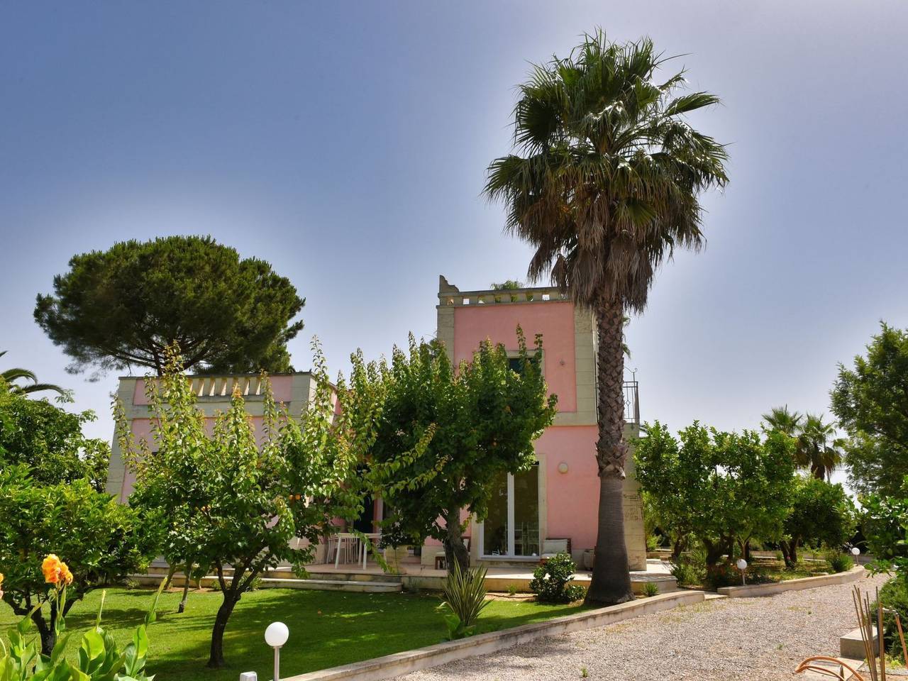 Sirgole Rosa in Cutrofiano, Province de Lecce