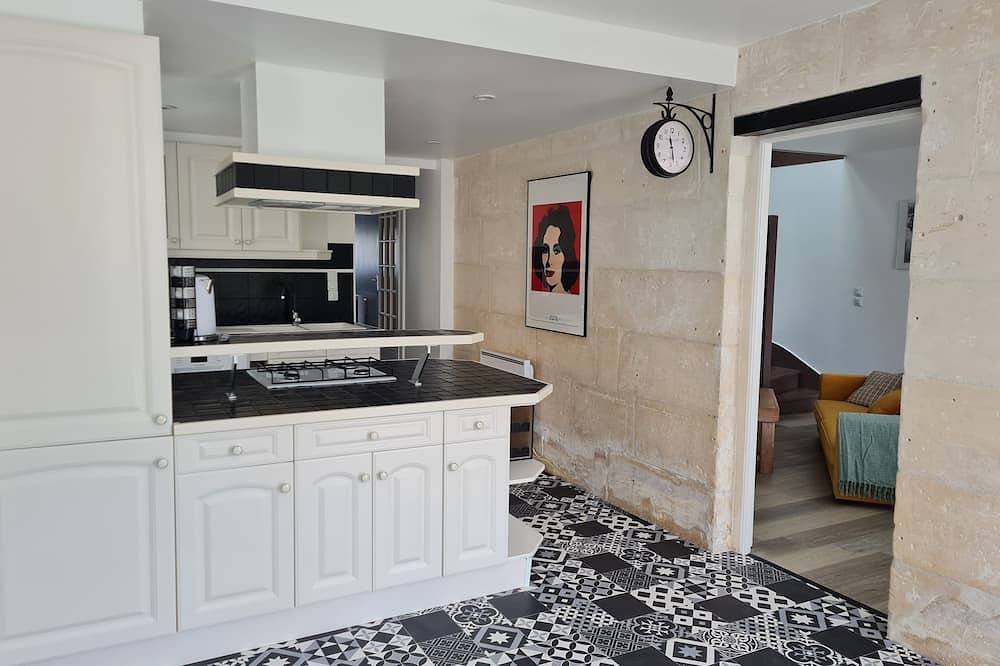 Quiet house 90 m² near river in Puente troncoencefálico, Saintes region