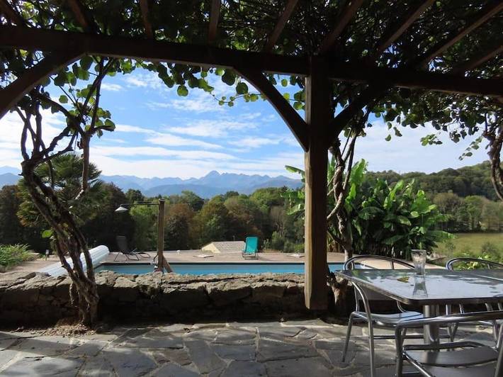 Location de vacances pour 8 personnes, avec piscine ainsi que jardin et vue, animaux acceptés à Soulan - 2