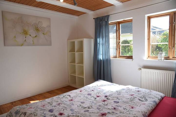 Ganze Wohnung, Großügige Ferienwhg., an der Ostsee, mit eigenem Garten, mit eigener E-Ladesäule in Behrensdorf, Hohwachter Bucht
