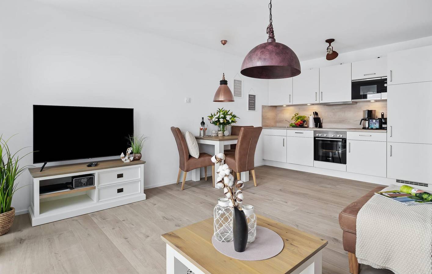 Ganze Ferienwohnung, Apartment mit Meerblick, Terrasse und Parkplatz, 1 km zum Strand in Olpenitz, Kappeln