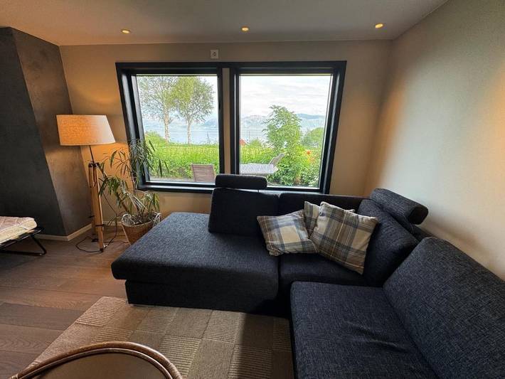 Ferienwohnung für 4 Personen, mit Terrasse und Ausblick in Selje