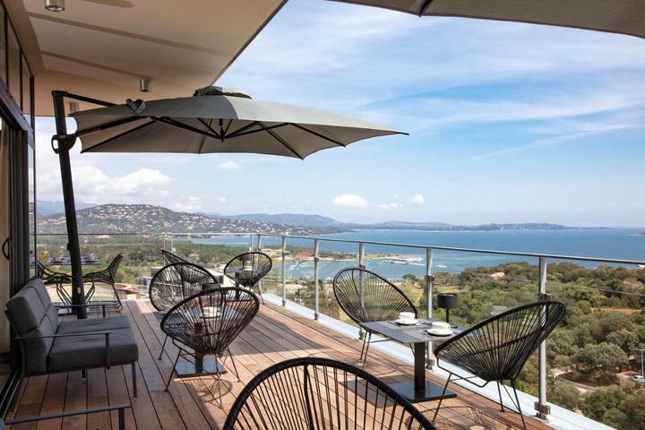 Hôtel pour 2 personnes, avec terrasse et vue