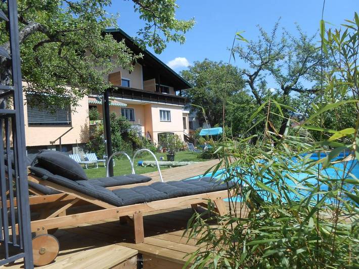 Ferienwohnung für 2 Personen, mit Balkon und Terrasse sowie Garten und Pool in Telfs