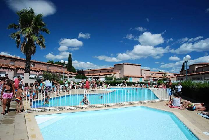 Gîte pour 2 personnes, avec piscine et balcon/terrasse dans Saint-Cyprien-Plage - 4
