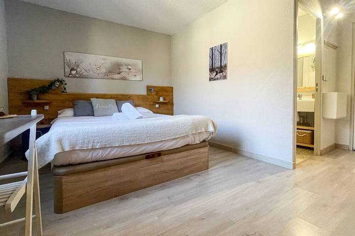 Gîte pour 2 personnes, avec jardin ainsi que piscine et sauna à Enveitg - 3