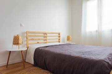 Location de vacances pour 8 personnes, avec piscine ainsi que jardin et terrasse à Tarabel