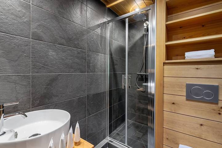 Appartamento intero, Spacious 4-Room Apartment in Val d'Isère with Parking and Ski Storage in Val-d'Isère, Massiccio del Ruitor