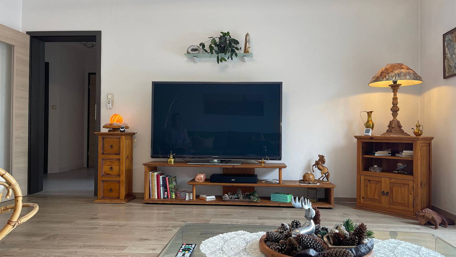 Apartamento inteiro, Apartamento 'Lisse' com terraço privado, jardim e Wi-Fi in Dietenhofen, Romantische Straße