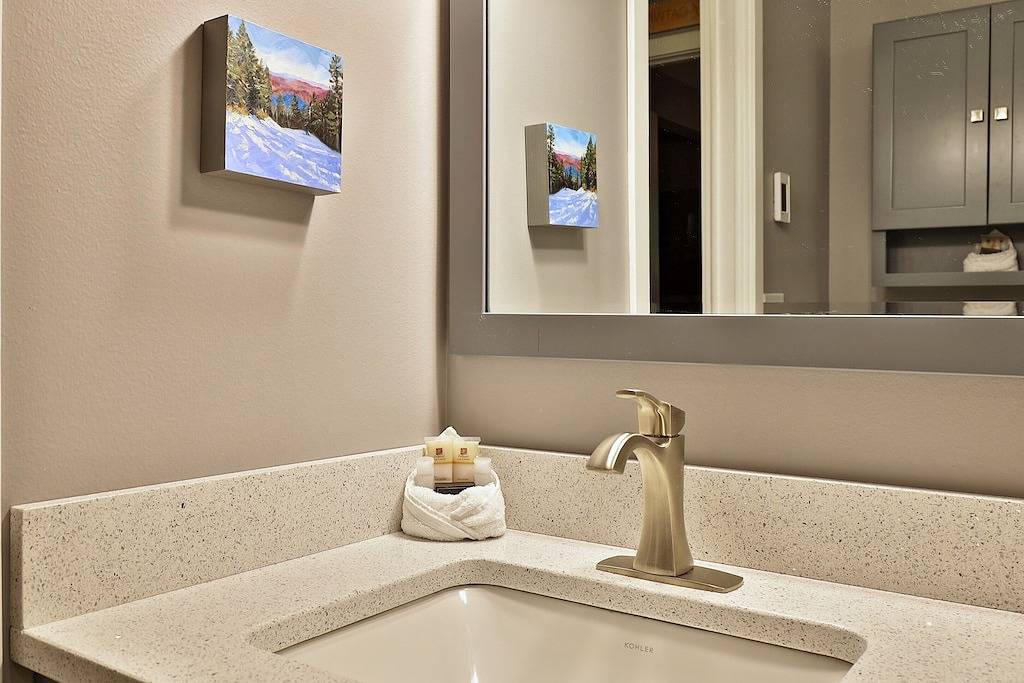Ganze Wohnung, The Slopes Strike Back 1Br w/ Mountain Views. Hot Tub, Sauna, Pool in Killington, Rutland County