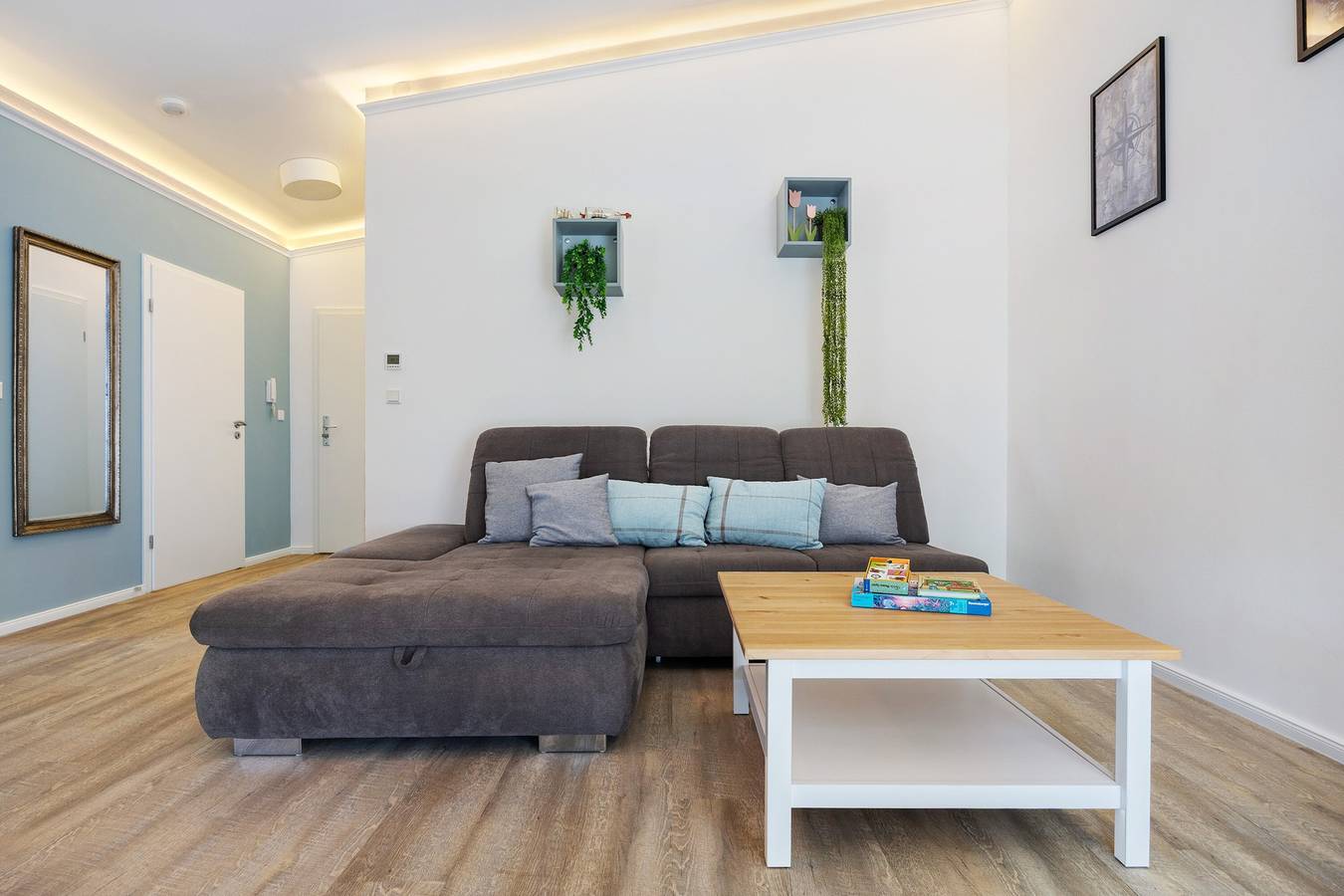 Entire apartment, Apartment 'At the Gateway to Hamburg' with Balcony in Neu Wulmstorf, Landkreis Harburg