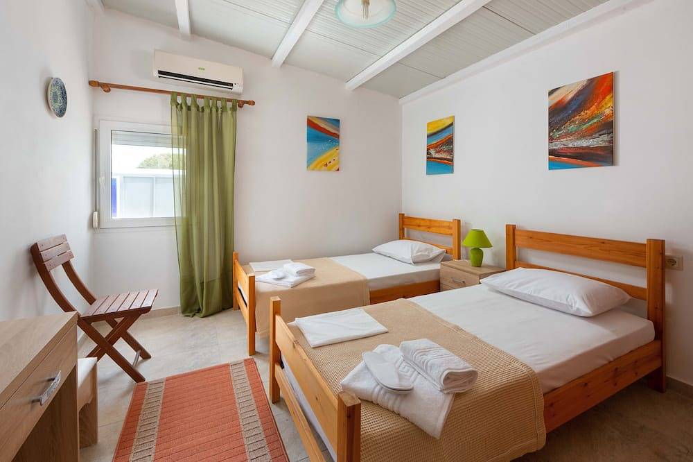 Charming Beach House with private pool in South Rhodes, Beach Pearl in Rhodes