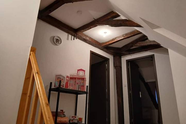 Appartement entier, Charmant T4 duplex coeur de village in Saint-Geniez-d'Olt-et-d'Aubrac, Parc naturel régional de l'Aubrac