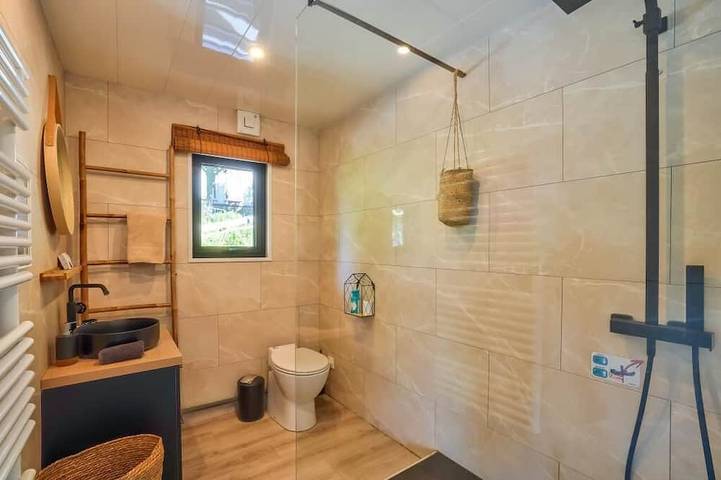 Apartamento entero, Houseboat : Une Maison sur L'eau in Conflans-Sainte-Honorine, Yvelines
