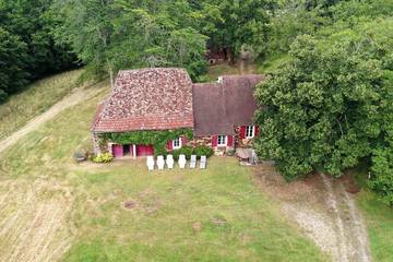 Gîte pour 5 personnes, avec jardin et terrasse à Urval