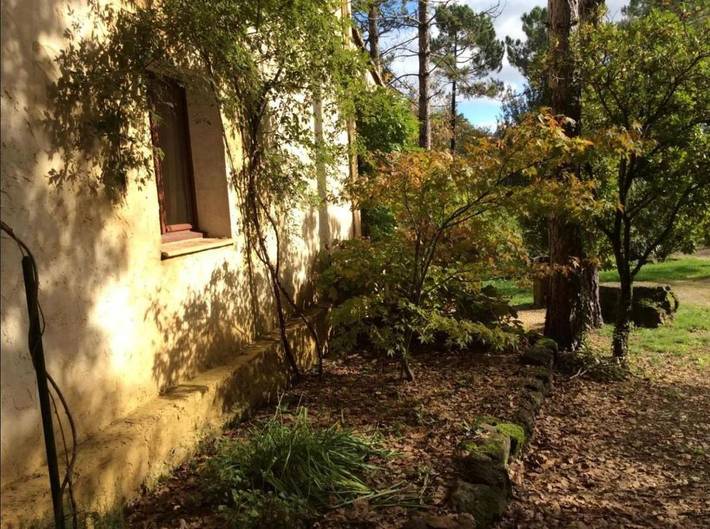 Chambre d’hôte pour 2 personnes, avec piscine et jardin, animaux acceptés à Corbès