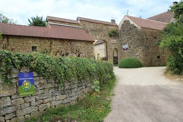 Cottage pour 4 personnes, avec jardin et piscine à Fontenay-près-Vézelay