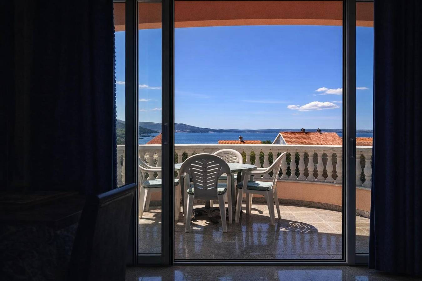 Ganze Wohnung, Pool Apt 1 - Novi Vinodolski (Sea View) in Novi Vinodolski, Primorje-Gorski Kotar