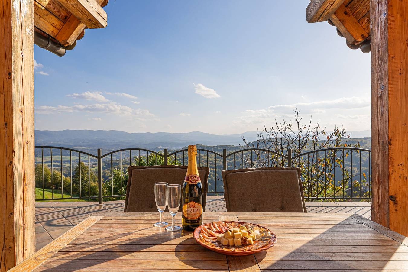 Vineyard Chalet Hansel and Gretel in Novo mesto, Σλοβενία