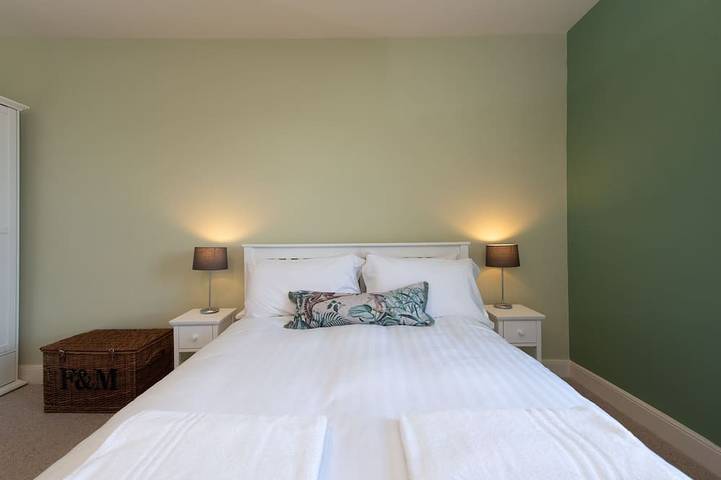 Toast Lettings | Crossgate, 2 bedroom Durham City cottage with castle views in Durham, Comté de Durham