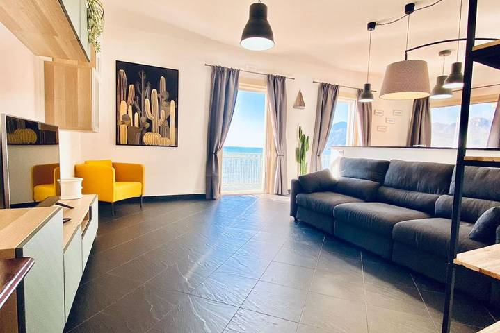 Ferienwohnung für 2 Personen, mit Balkon/Terrasse in Salerno - 2