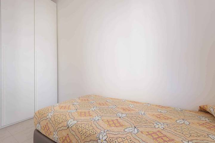 Ganze Wohnung, Ferienwohnung mit Klimaanlage und Balkon in Ufficio 5, Lignano Sabbiadoro