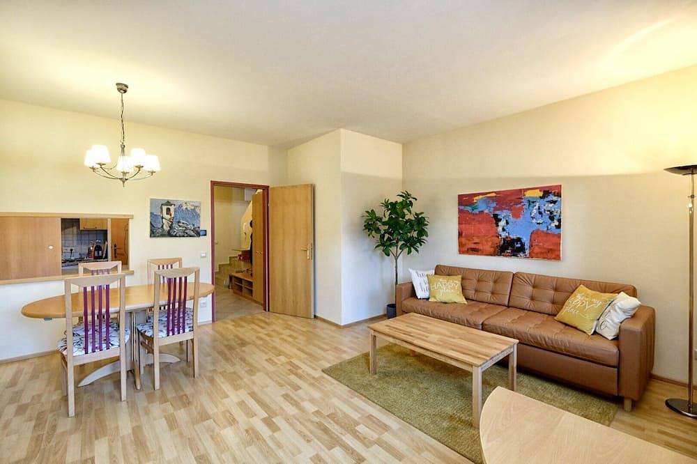 Das Burgennest 6, Parkplatz, Garten, Bademantelgang, Therme Lutzmannsburg in Lutzmannsburg, Mittelburgenland