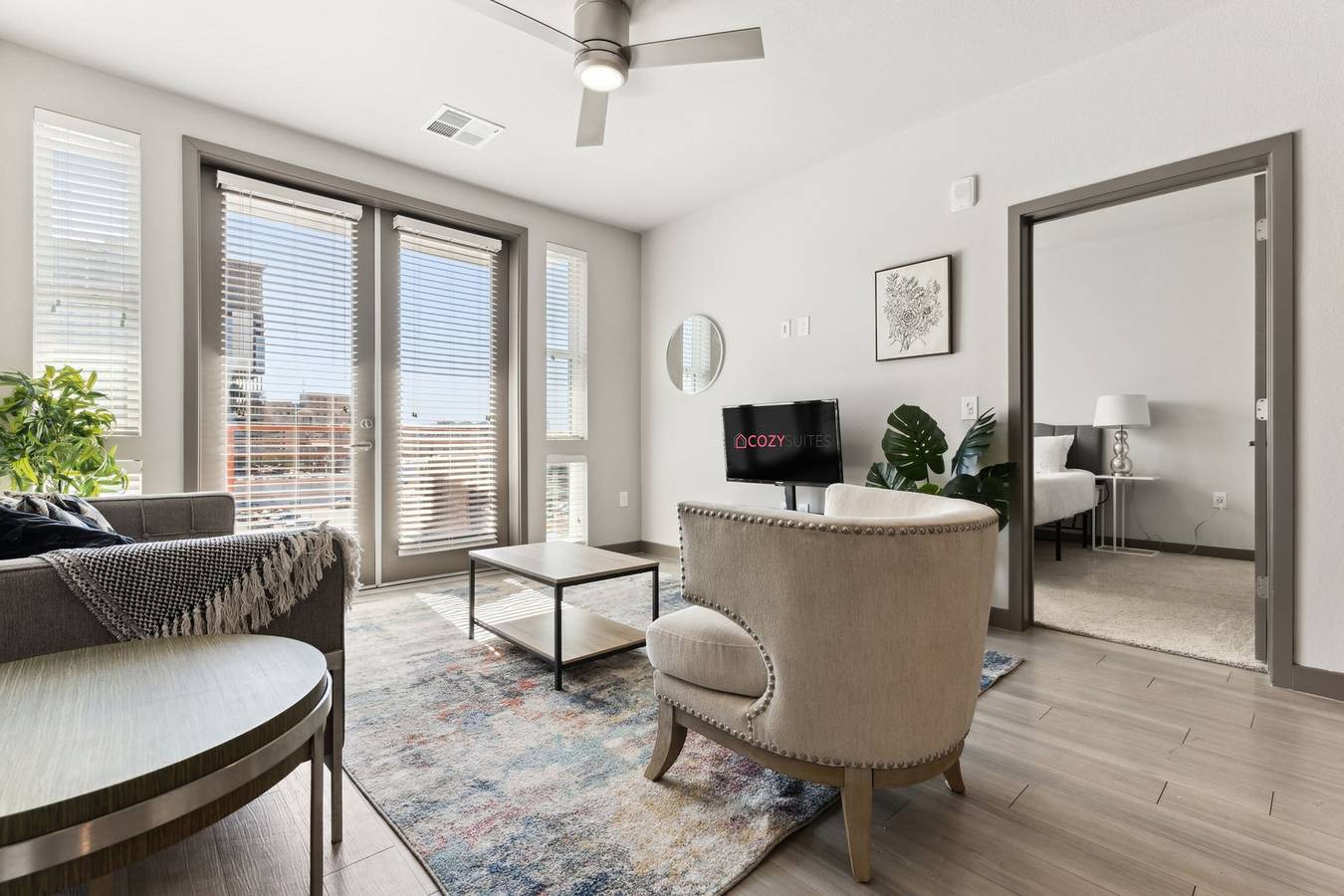 Entire apartment, Cozysuites Phx Roro Gym Pool Pets Parking 17 in Phoenix, Maricopa County