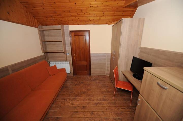 Casa rural para 30 personas en Mave - 2