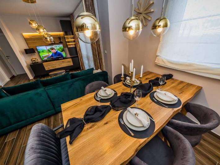 Ganze Wohnung, Deluxe Apartment Bono - Two Bedroom Apartment in Sinj, Dalmatinisches Zagora